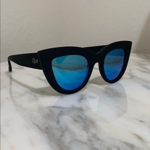 ✨ Quay “Kitti” Sunglasses ✨